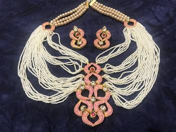 Gold necklaces 3