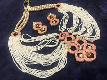 Gold necklaces 5