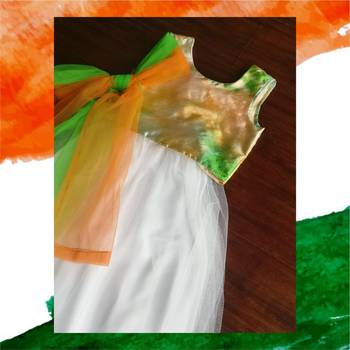 Tricolor blouse with net white lehenga and dupatta 1