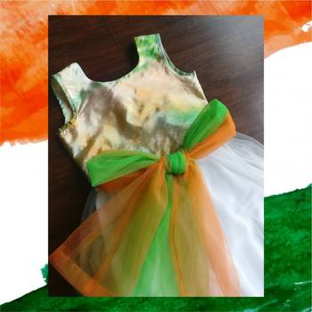 Tricolor blouse with net white lehenga and dupatta 3