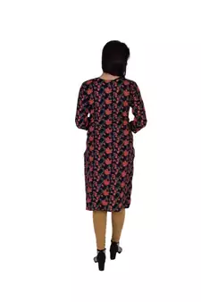 Womens Rayon Multi Straight Round Neck  Knee Length Kurti