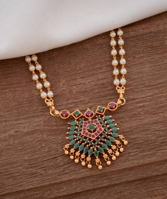 Pearl necklace LONG with green pendant one gram gold 1