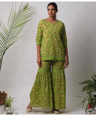 green Eeshta cotton Kurta 3