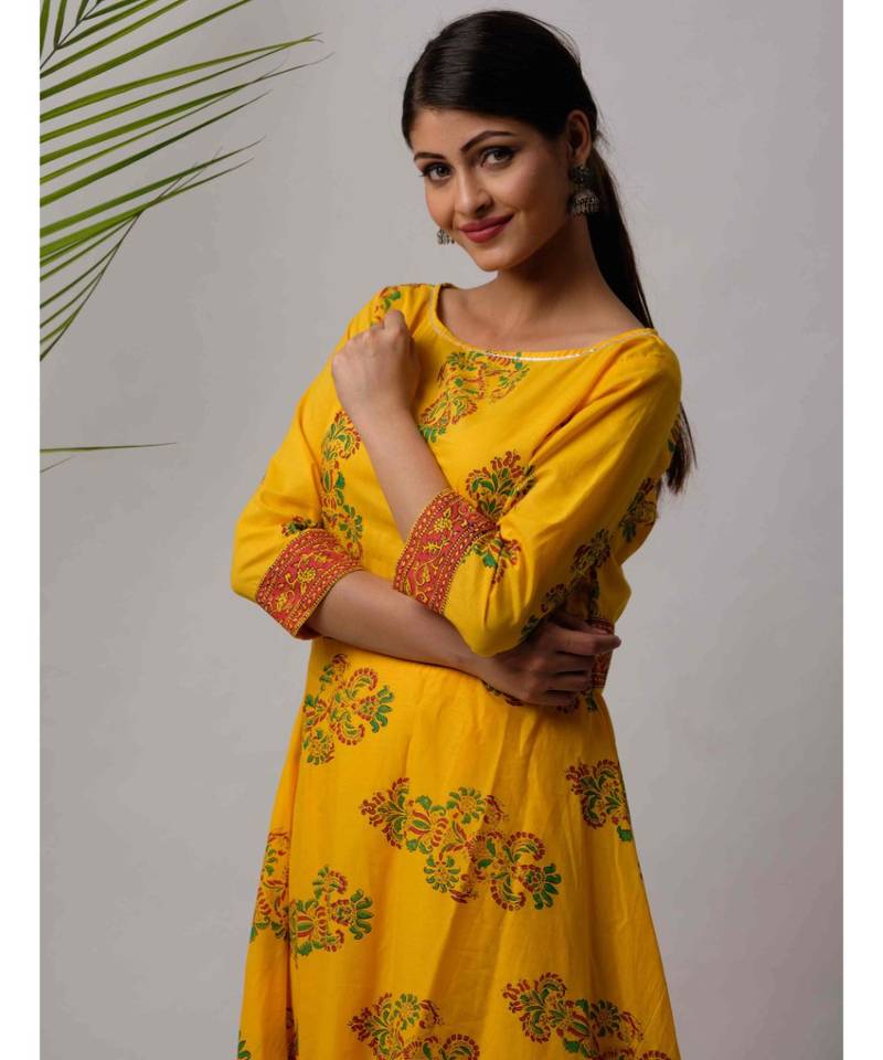 Yellow Isha cotton Kurta And Pant Set