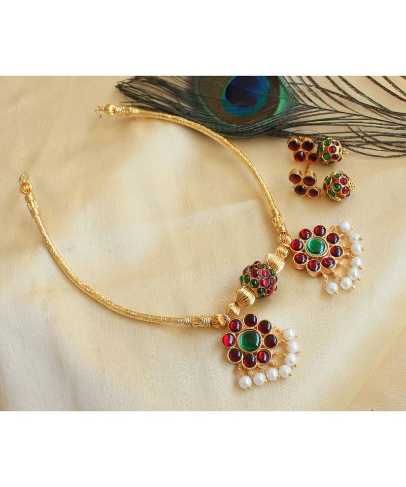 Beautiful Kemp Green Designer Necklace Set