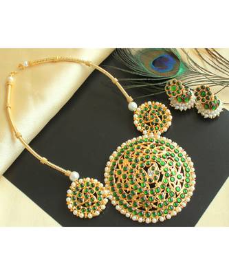 Beautiful Green Designer Necklace Set 1