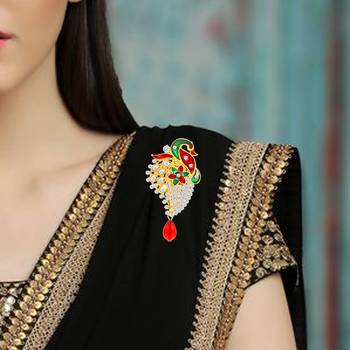 Gold brooch 2