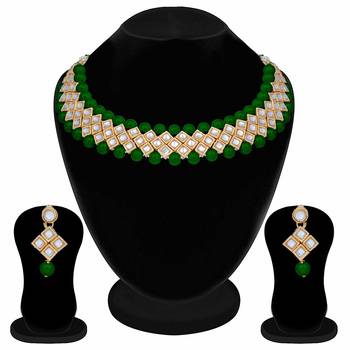 Traditional Gold Plated Pearl & Kundan Choker Necklace Set With Earrings For Women 3