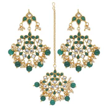 Traditional Pearl & Kundan Maang Tikka With Earring Set 1
