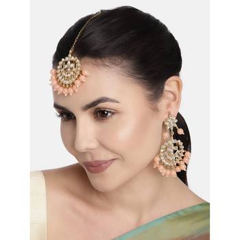 Traditional Gold Plated Pearl & Kundan Maang Tikka With Earring Set 1