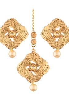 Gold Plated  Earring Set With Maang Tikka  For Women