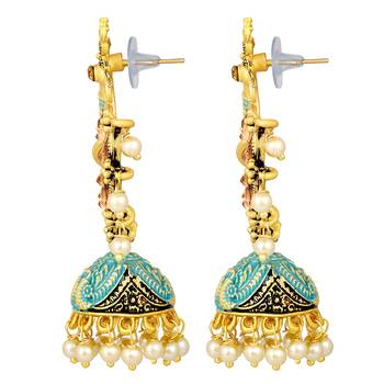 Gold earrings 2