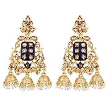 Gold earrings 1