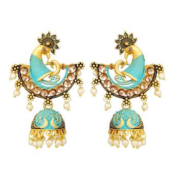 Gold earrings 1