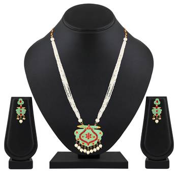 Gold necklaces 5