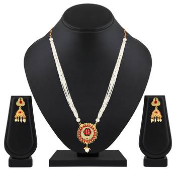Gold necklaces 5
