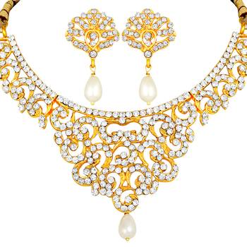 Gold necklaces 2