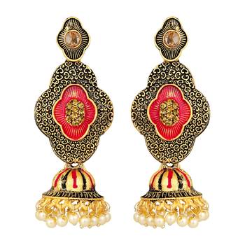 Gold earrings 1