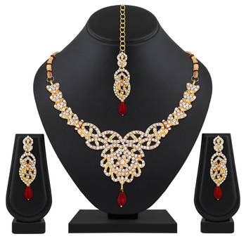Gold necklaces 4
