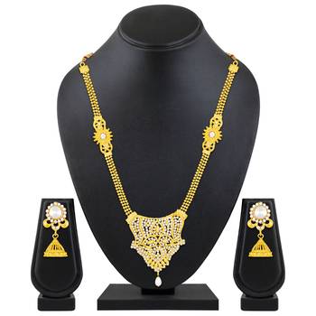 Gold necklaces 5
