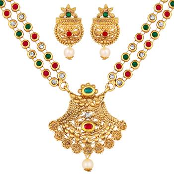 Gold necklaces 1
