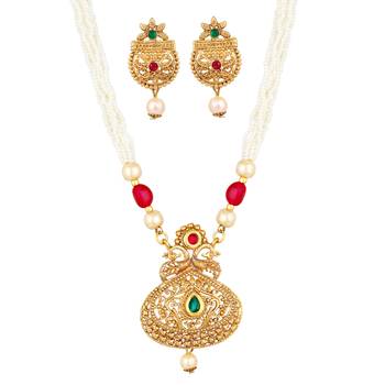Gold necklaces 1