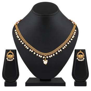 Gold necklaces 5