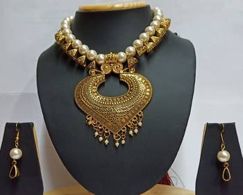 Gold necklaces 2