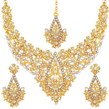 Gold necklaces 1