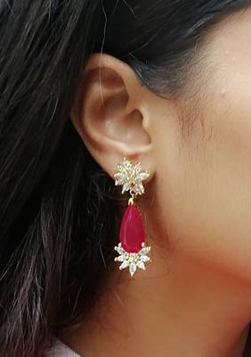Gold earrings 1