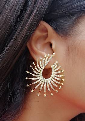 Gold earrings 1