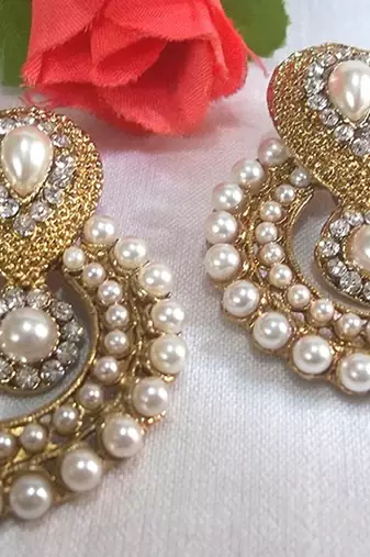 White stone and pearl Polki Earring