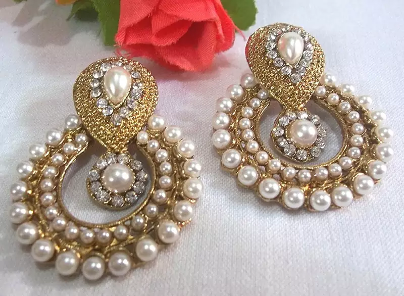 White stone and pearl Polki Earring