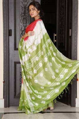 Red And Green Tie & Dye Bandhani Printed Linen Saree 2
