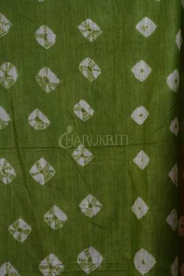 Red And Green Tie & Dye Bandhani Printed Linen Saree 3