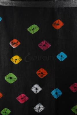Black Linen Saree With Multicolored Bandhani Print And Silver Border 3