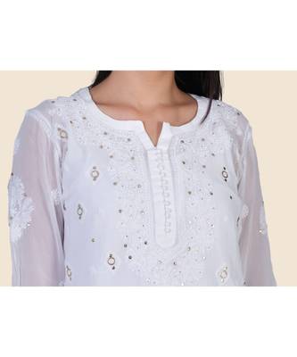 Chikankari Mukesh Ring Work White Kurti 5
