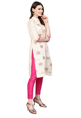 Women's Chanderi Silk Off White & Pink Embroidered A-Line Kurta With Trouser & Dupatta 4