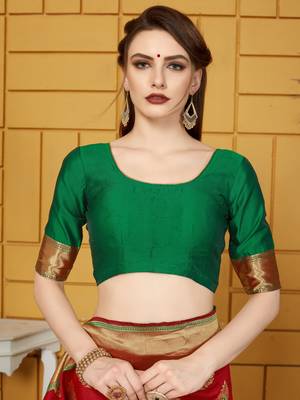 Red woven jacquard saree with blouse 4
