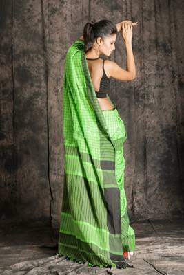 Emerald Green With Black Check Cotton Saree 2