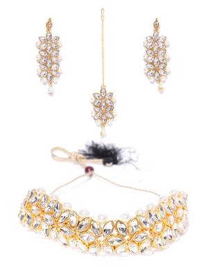 Gold necklaces 1