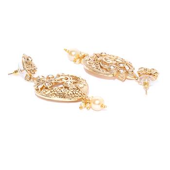 Gold earrings 3