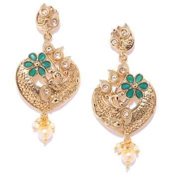 Gold earrings 1