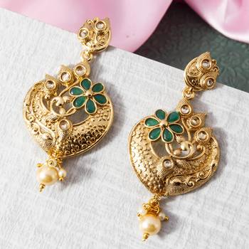 Gold earrings 2