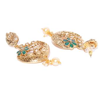 Gold earrings 3