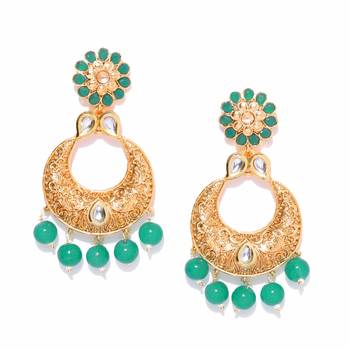 Gold earrings 1