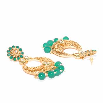 Gold earrings 3