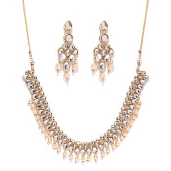 Gold necklaces 1