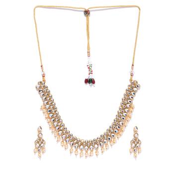 Gold necklaces 3