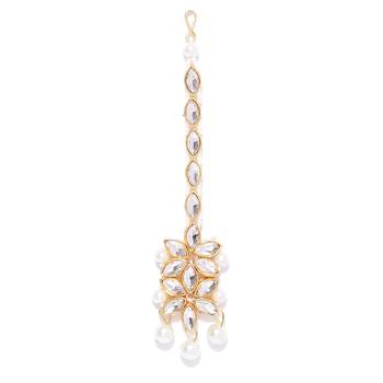Gold necklaces 4